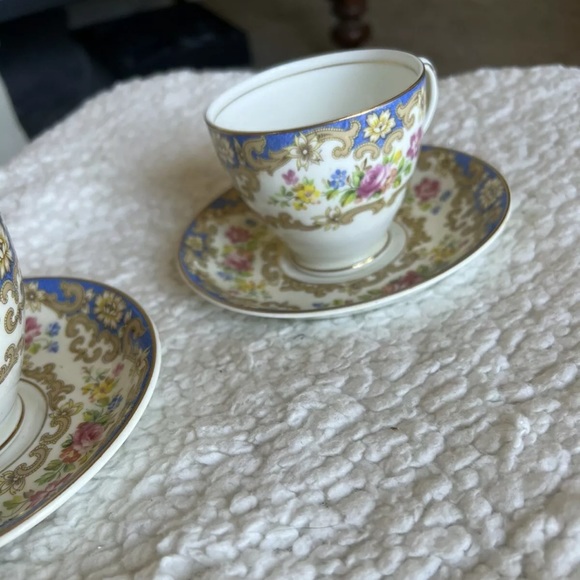 Vintage Old Royal China England Tea Cup & Saucer Set Of 2 EUC - Picture 6 of 12